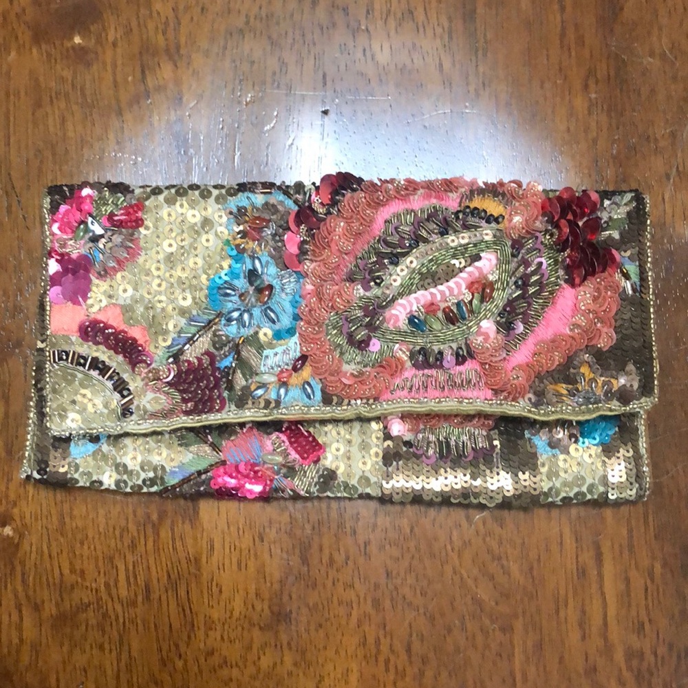 Beaded clutch bag